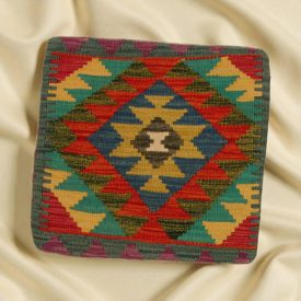 Kézi készítésű párnahuzat 45x45 Kilim párna