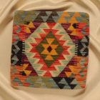 Kézi készítésű párnahuzat 45x45 Kilim párna