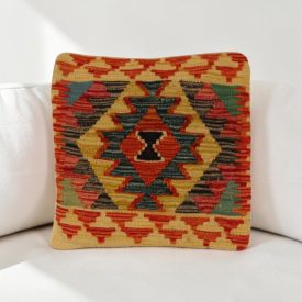 Kézi készítésű párnahuzat 40x40 Kilim párna