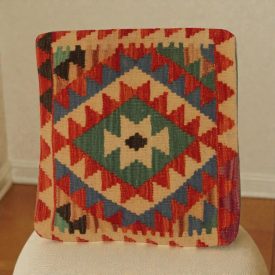 Kézi készítésű párnahuzat 50x50 Kilim párna